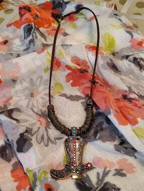 New Rhinestone Cowgirl Boot Necklace Western Stunning